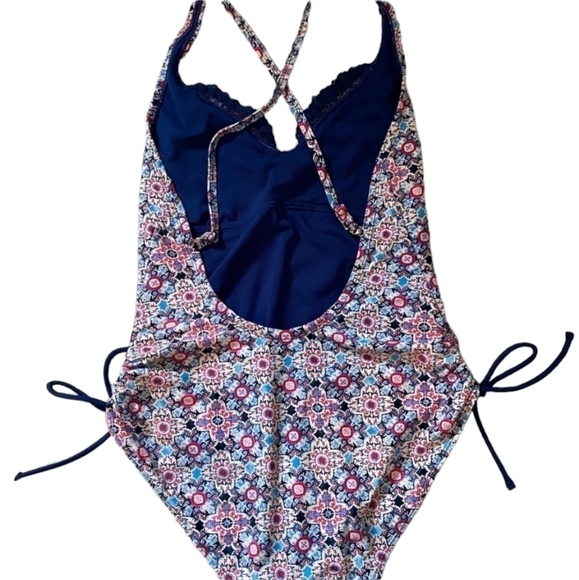 WINNERS One piece Blue Multi Colored Floral Print Bathing Suit Size XL - Picture 2 of 2